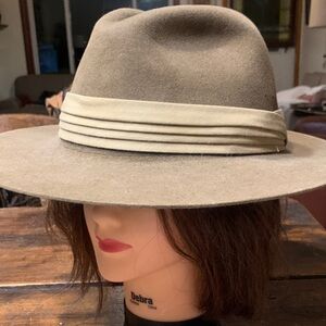 EARLY BANANA REPUBLIC REAL FUR FELTED SAFARI INDIANA JONES BEIGE HAT